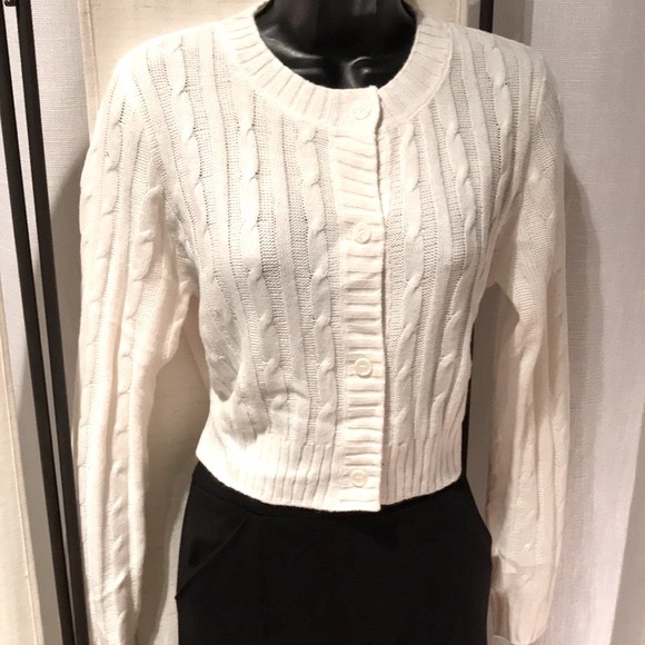 H&M Sweaters - H&M cream ivory cable knit long sleeve sweater cardigan top